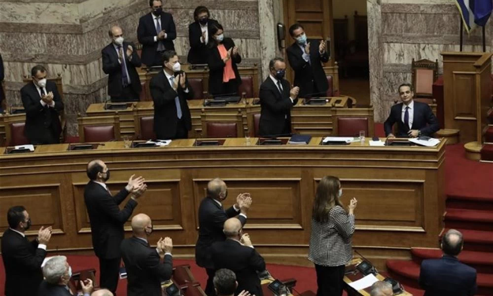 «Πέρασε» ο κρατικός προϋπολογισμός για το '21 από την βουλή